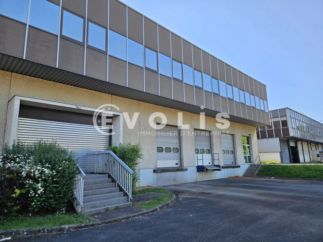 Photo 1 – location Entrepôts / activités	WISSOUS (91320)