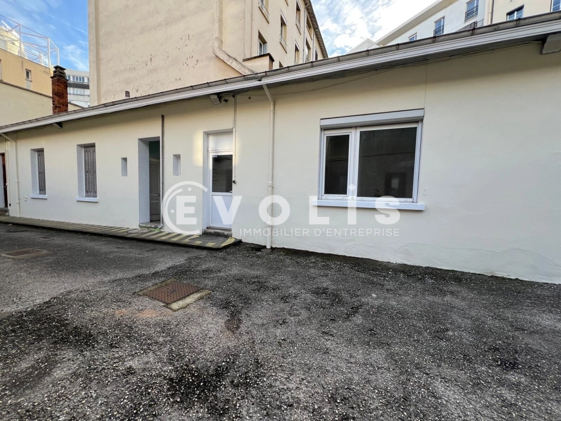 Photo 3 – location Entrepôts / activités	LYON (69007)