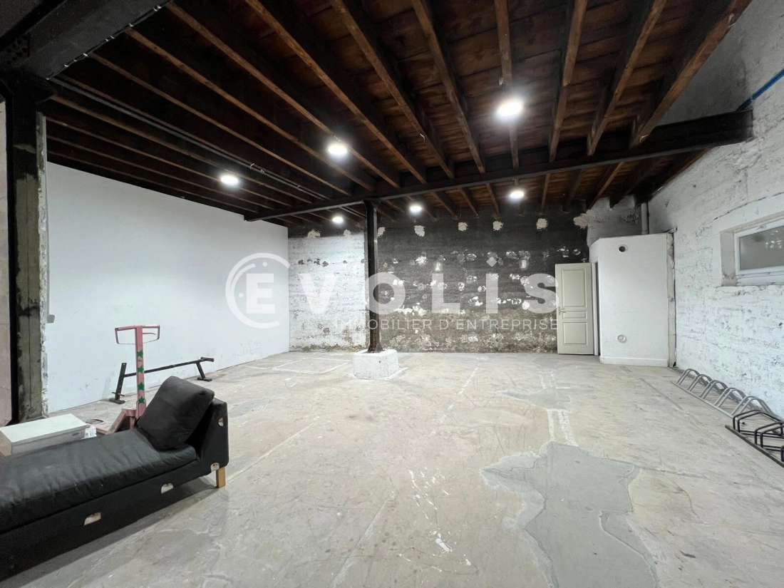 Photo 13 – location Entrepôts / activités	LYON (69007)