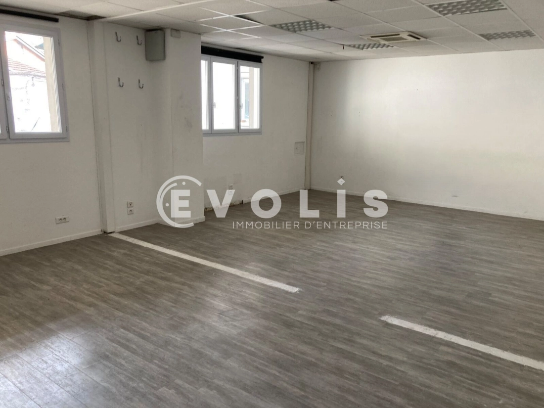 Photo 7 – location Entrepôts / activités	LYON (69007)