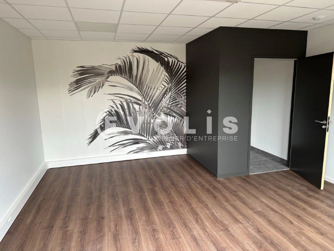 Photo 14 – vente Entrepôts / activités	BOURGOIN JALLIEU (38300)