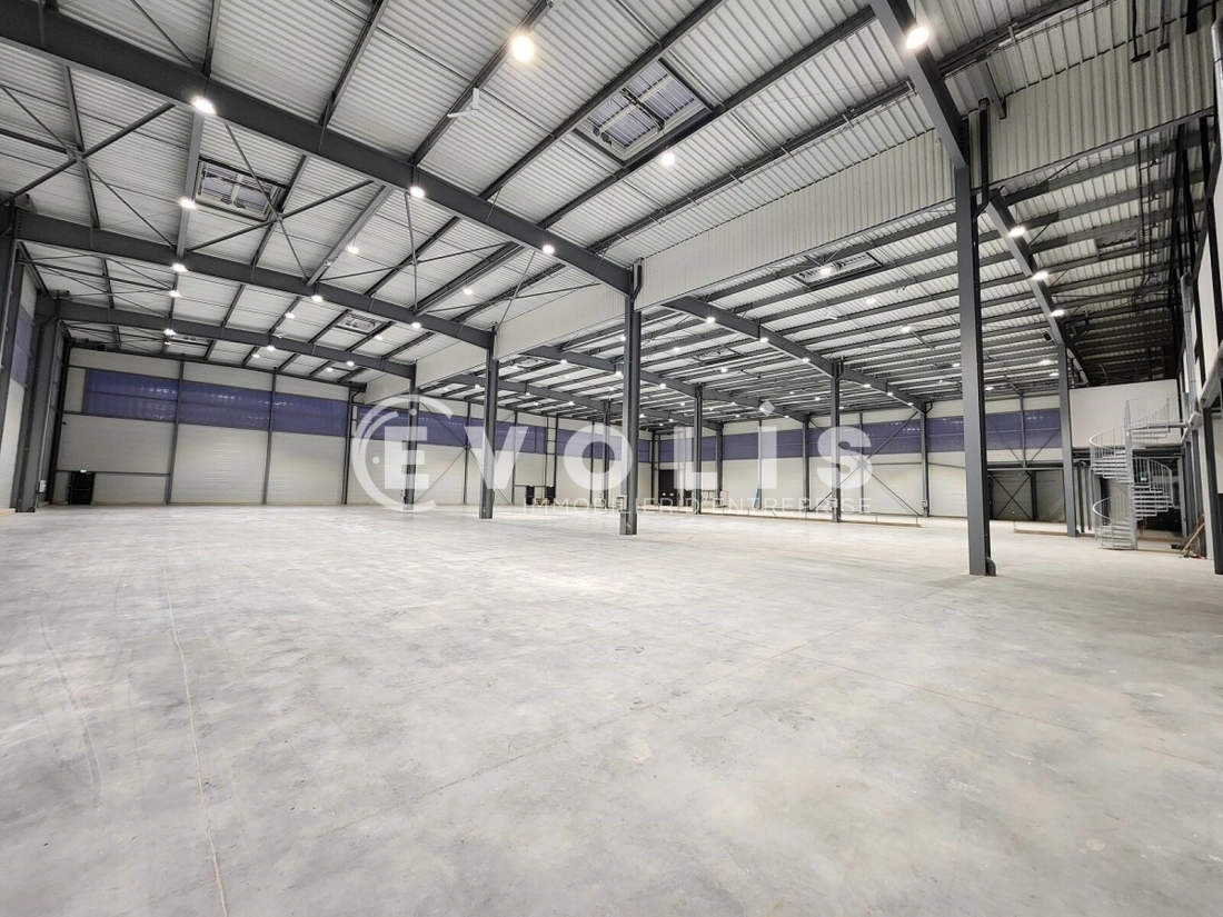 Photo 2 – location Entrepôts / activités	TORCY (77200)