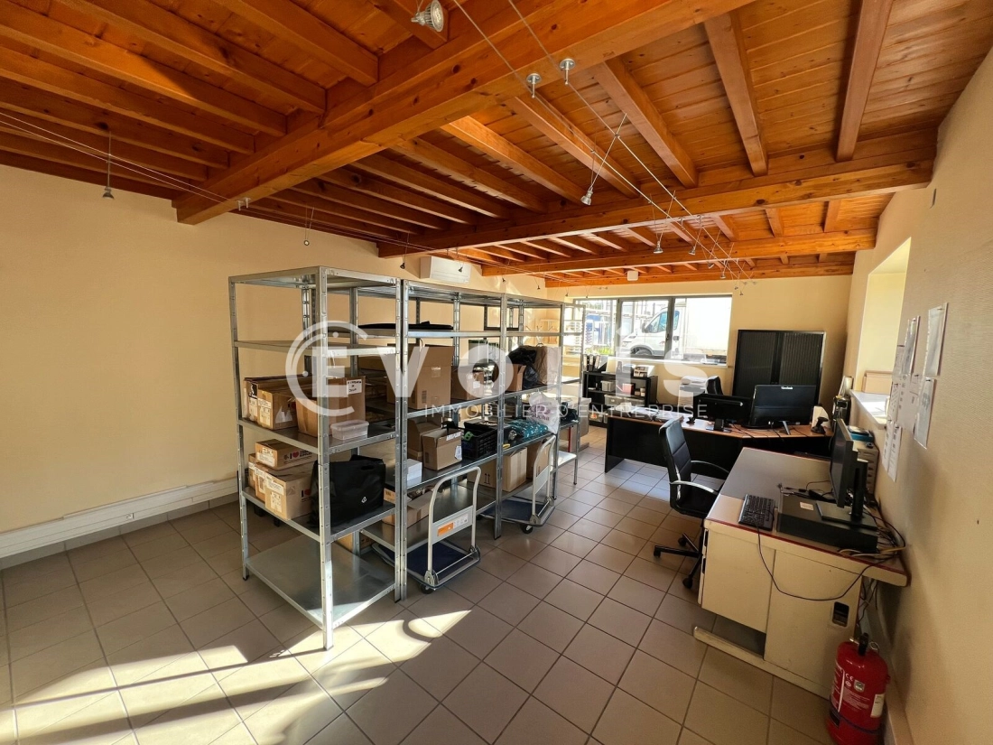 Photo 2 – location bureaux	RILLIEUX LA PAPE (69140)