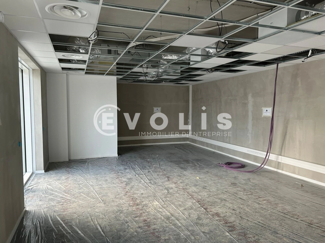 Photo 2 – vente bureaux	BRUGES (33520)