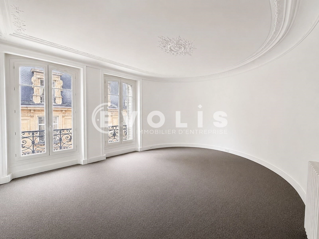 Photo 2 – location bureaux	PARIS (75008)