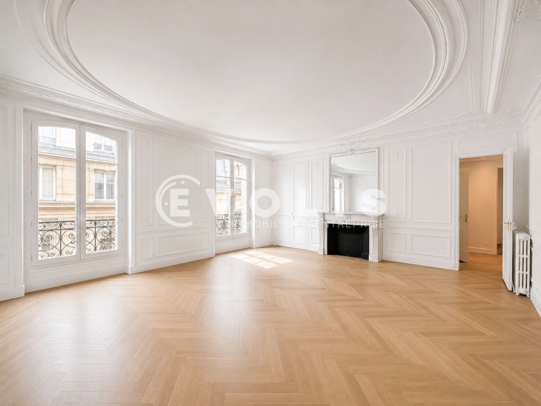 Photo 1 – location bureaux	PARIS (75008)