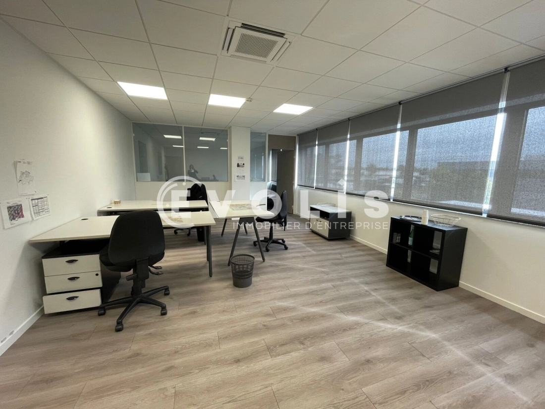 Photo 6 – location Entrepôts / activités	BRUGES (33520)