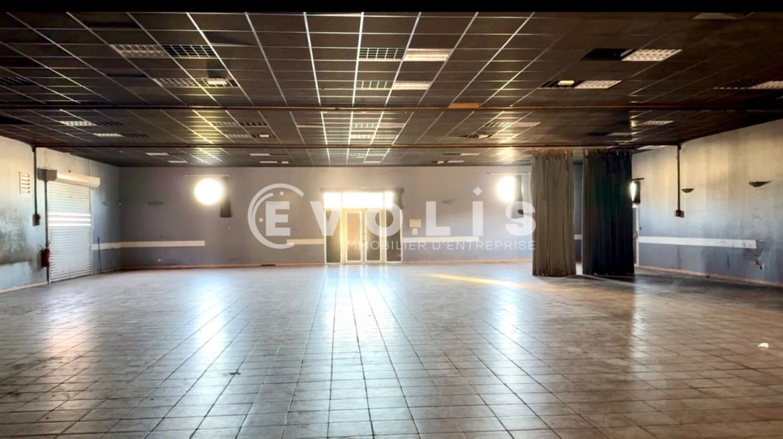 Photo 4 – vente Entrepôts / activités	SAINT JEAN D'ILLAC (33127)