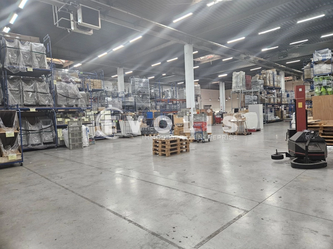 Photo 7 – location Entrepôts / activités	PALAISEAU (91120)