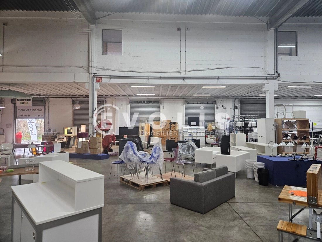 Photo 8 – location Entrepôts / activités	PALAISEAU (91120)