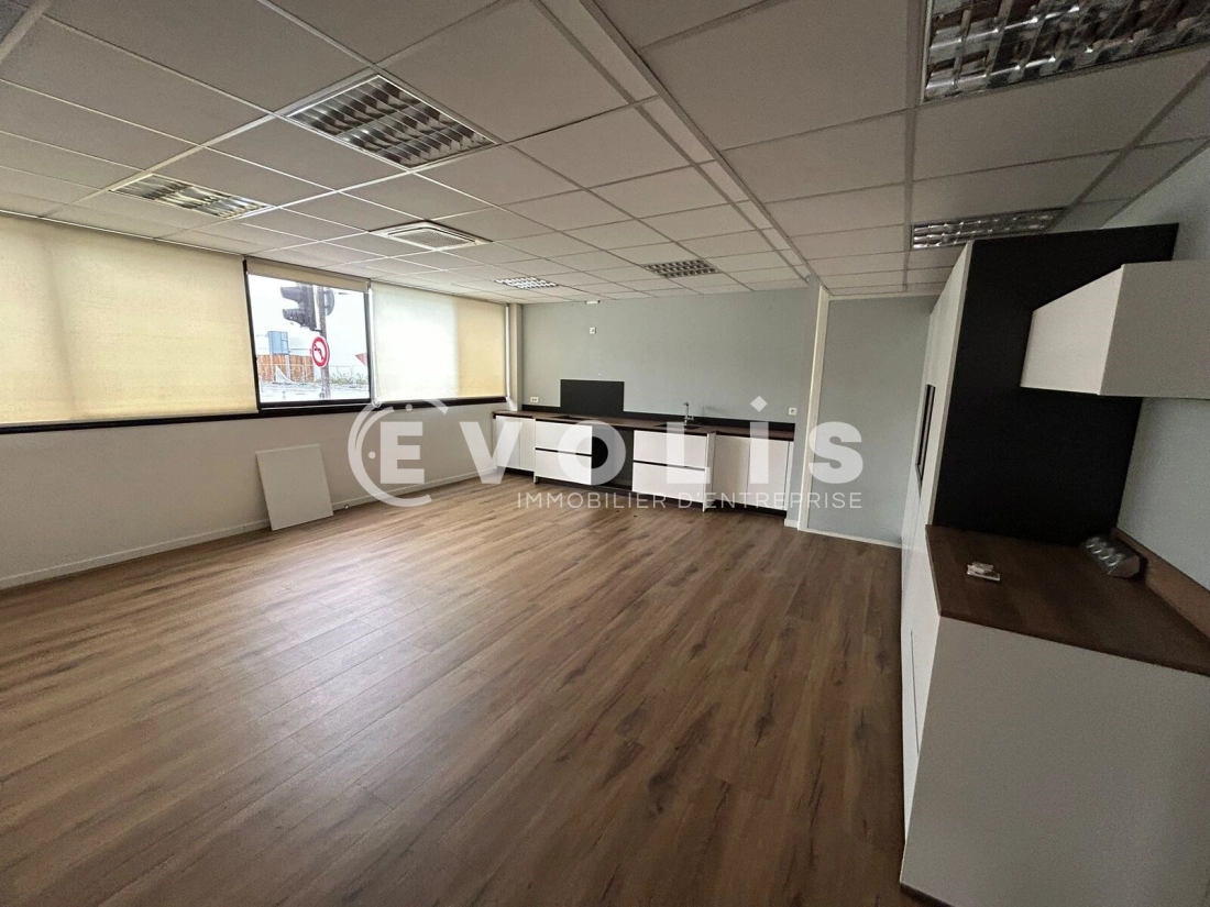Photo 2 – location bureaux	MERIGNAC (33700)