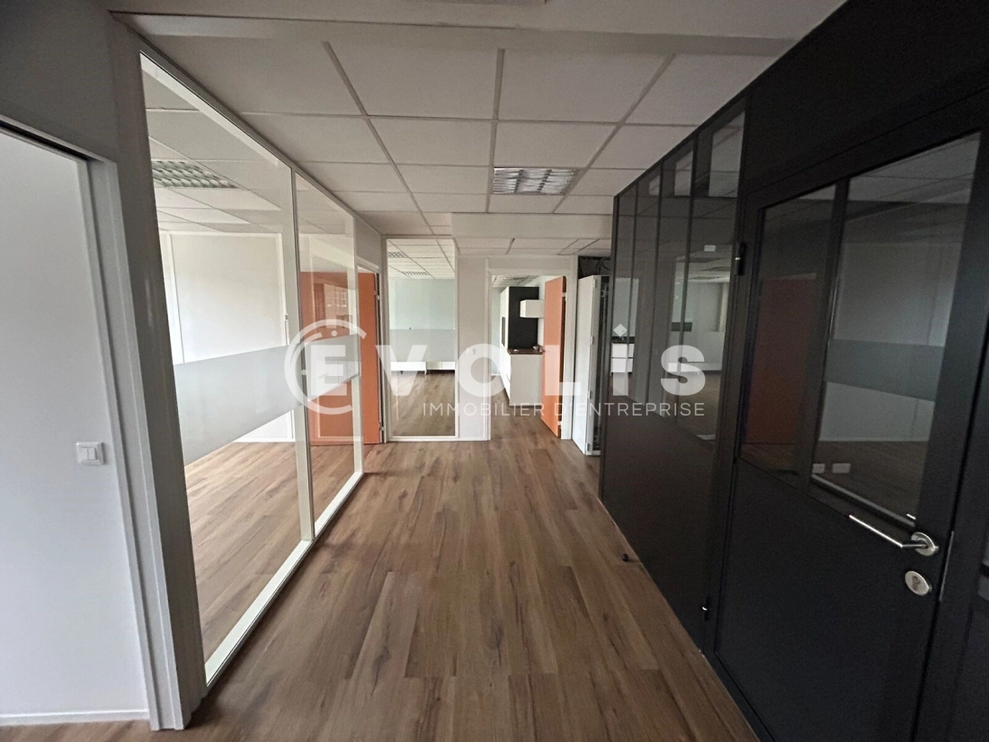 Photo 1 – location bureaux	MERIGNAC (33700)