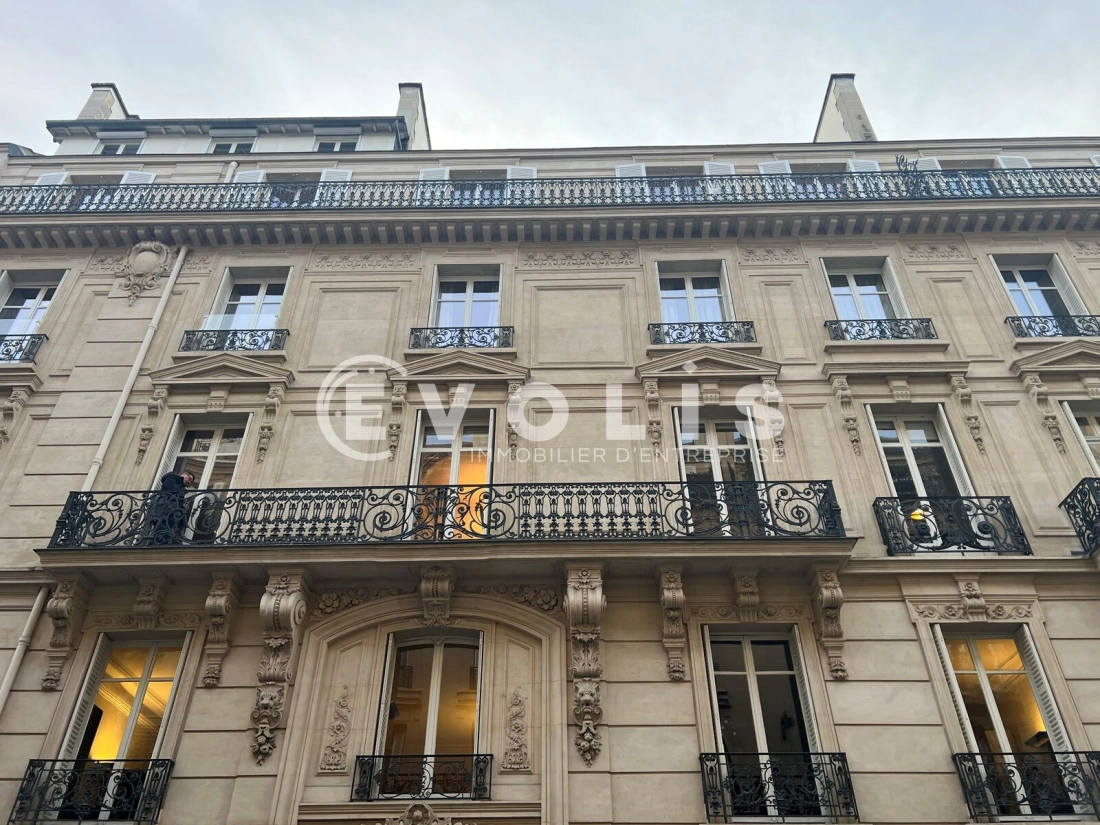 Photo 1 – location bureaux	PARIS (75017)