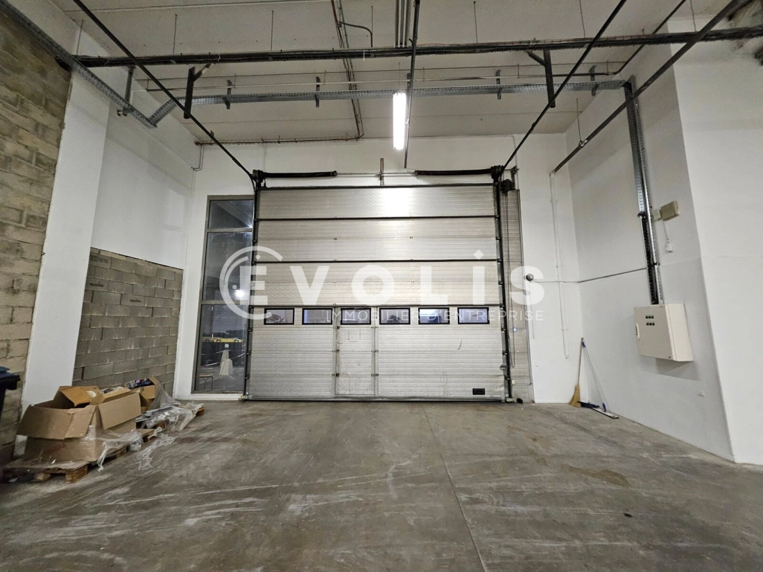 Photo 9 – location Entrepôts / activités	IVRY SUR SEINE (94200)