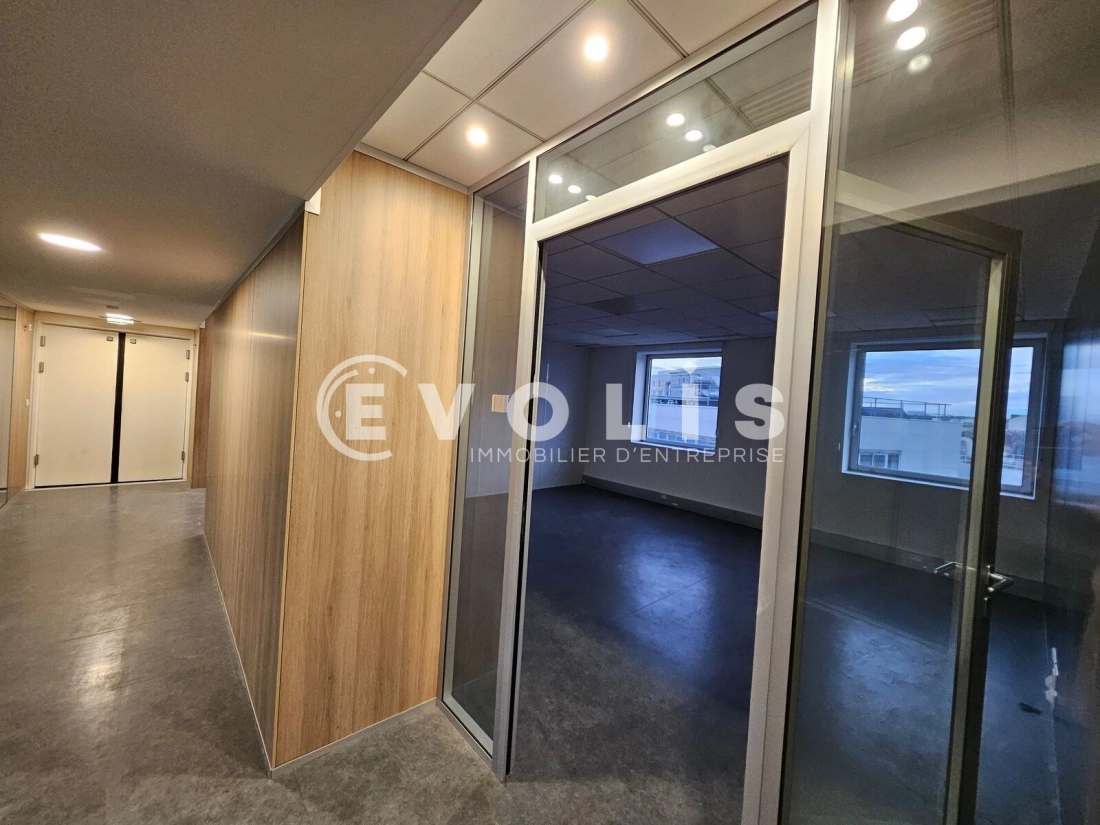 Photo 15 – location Entrepôts / activités	IVRY SUR SEINE (94200)