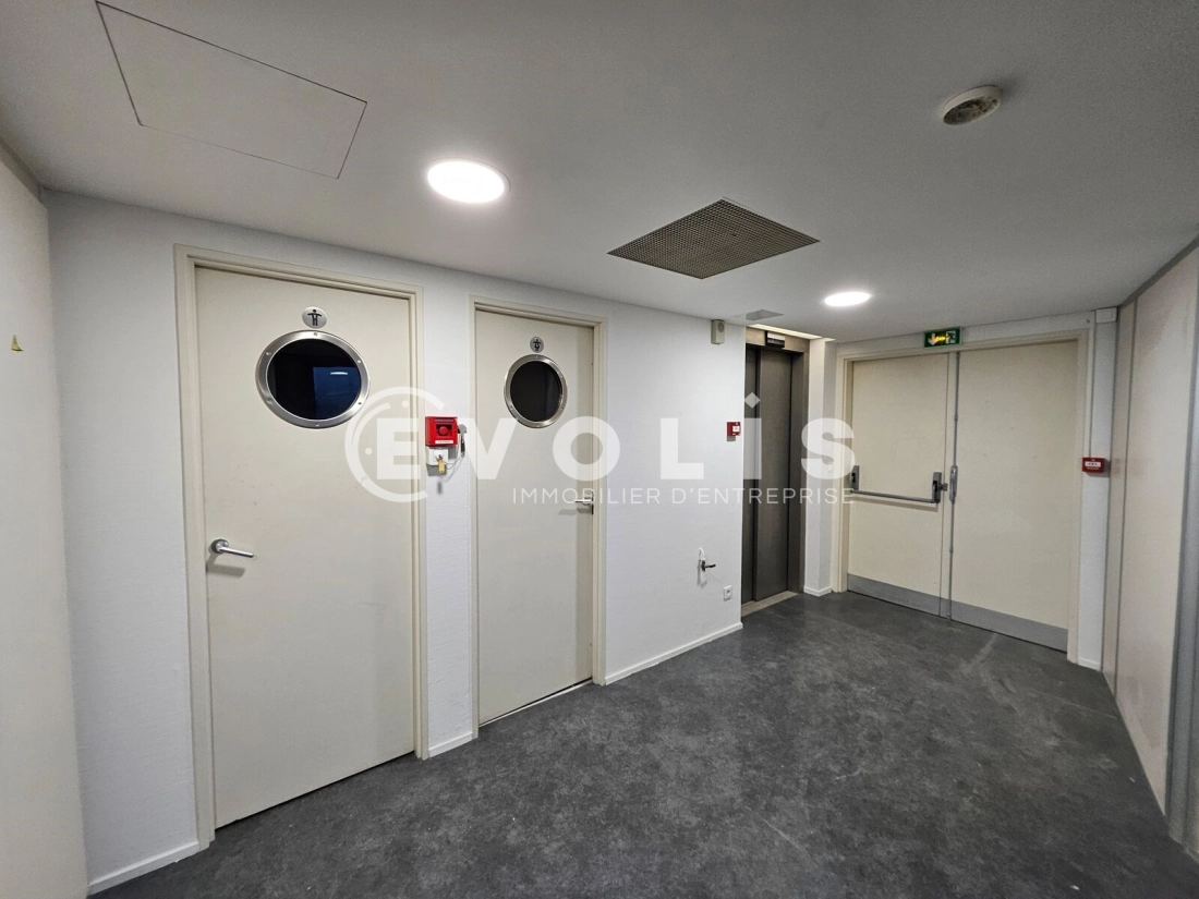 Photo 10 – location Entrepôts / activités	IVRY SUR SEINE (94200)