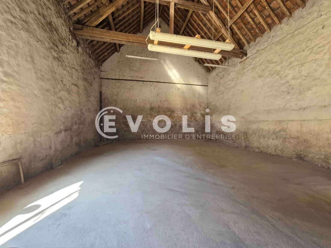 Photo 5 – location Entrepôts / activités	WISSOUS (91320)