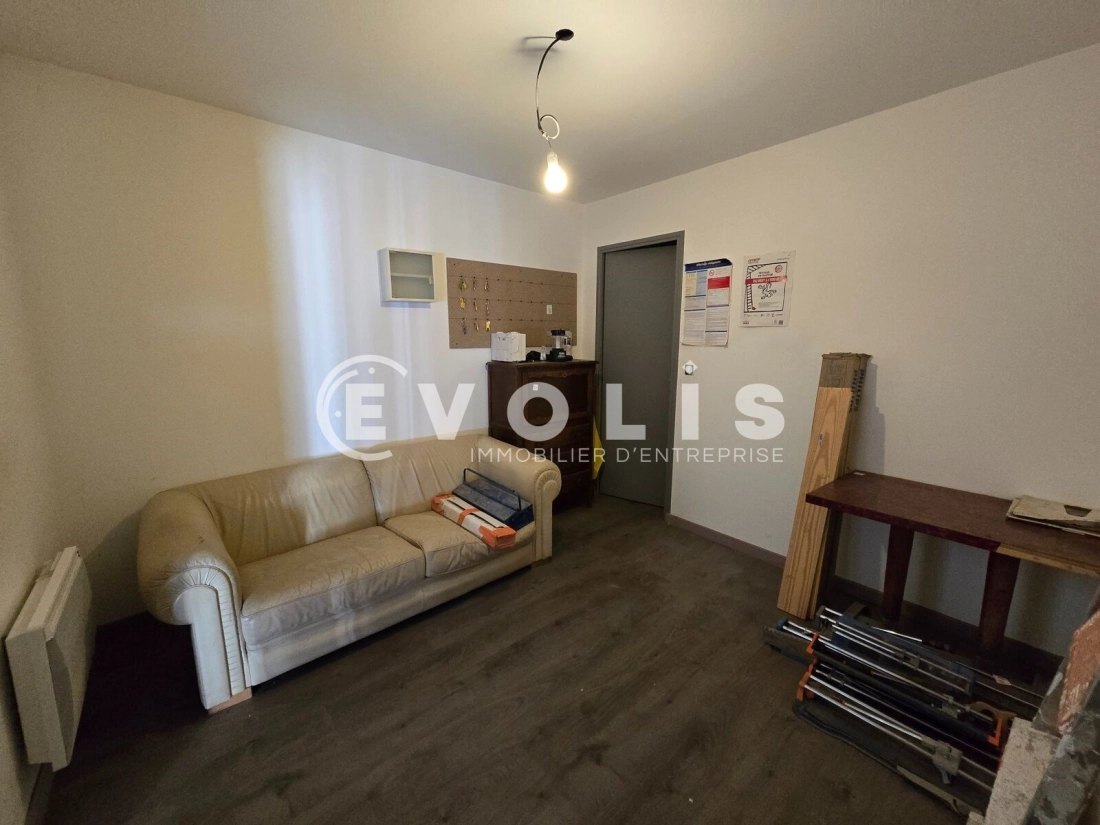 Photo 7 – location Entrepôts / activités	WISSOUS (91320)