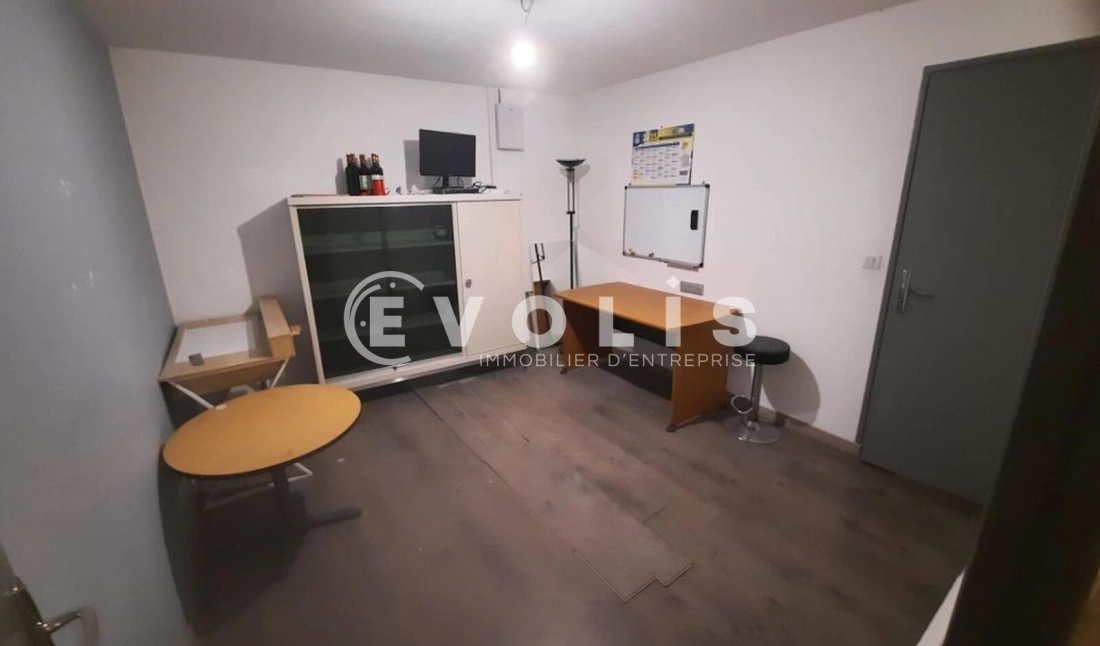 Photo 11 – location Entrepôts / activités	WISSOUS (91320)