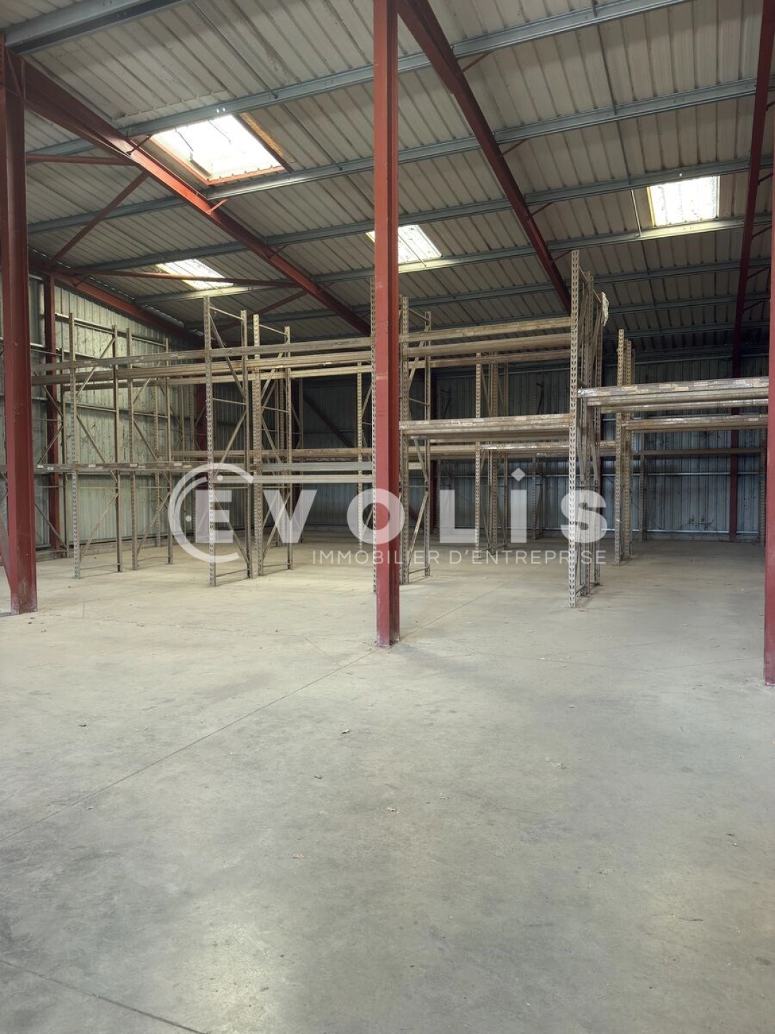 Photo 7 – location Entrepôts / activités	COURTHEZON (84350)