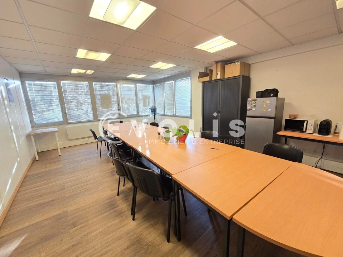 Photo 2 – location bureaux	MASSY (91300)