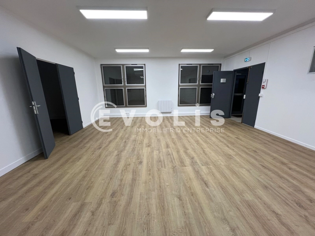 Photo 1 – location bureaux	TORCY (77200)