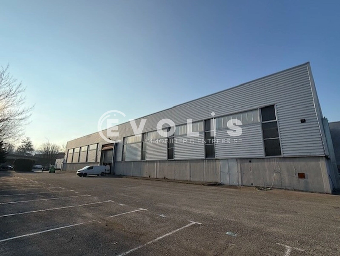 Photo 7 – location Entrepôts / activités	ECHIROLLES (38130)