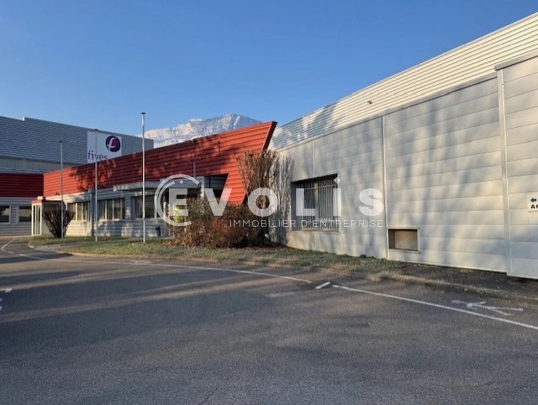 Photo 8 – location Entrepôts / activités	ECHIROLLES (38130)