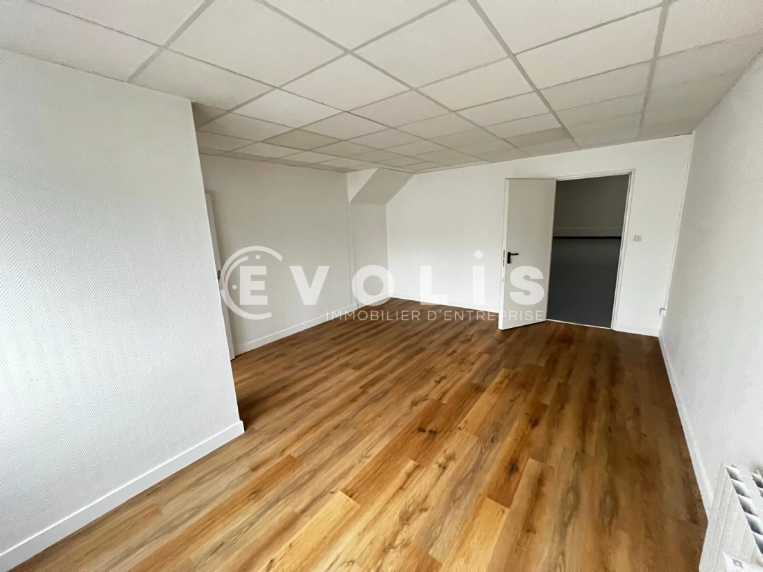 Photo 11 – location Entrepôts / activités	BONDOUFLE (91070)