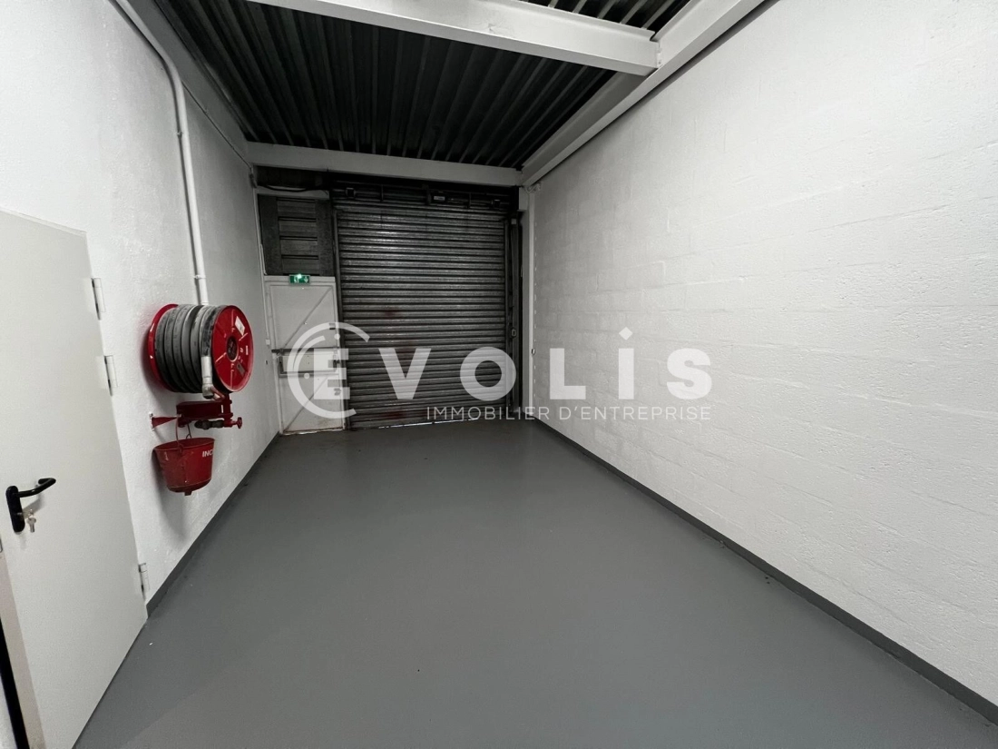 Photo 8 – location Entrepôts / activités	BONDOUFLE (91070)