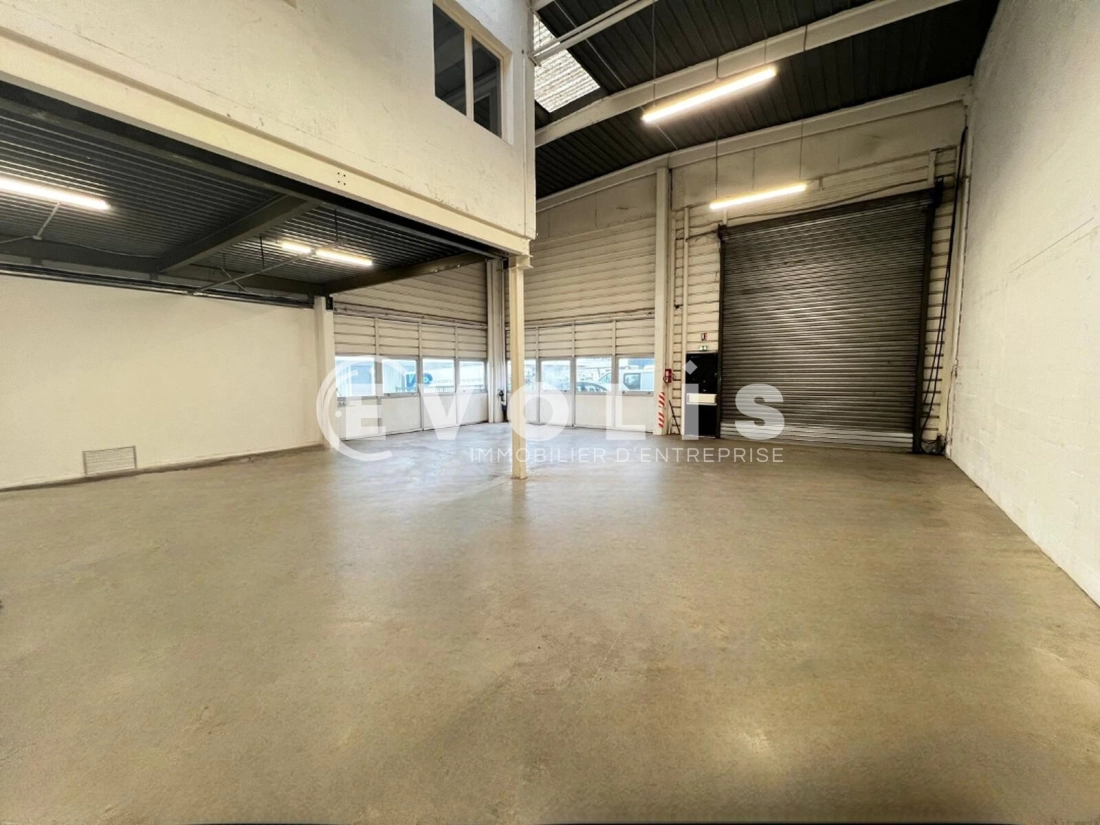 Photo 2 – location Entrepôts / activités	BONDOUFLE (91070)