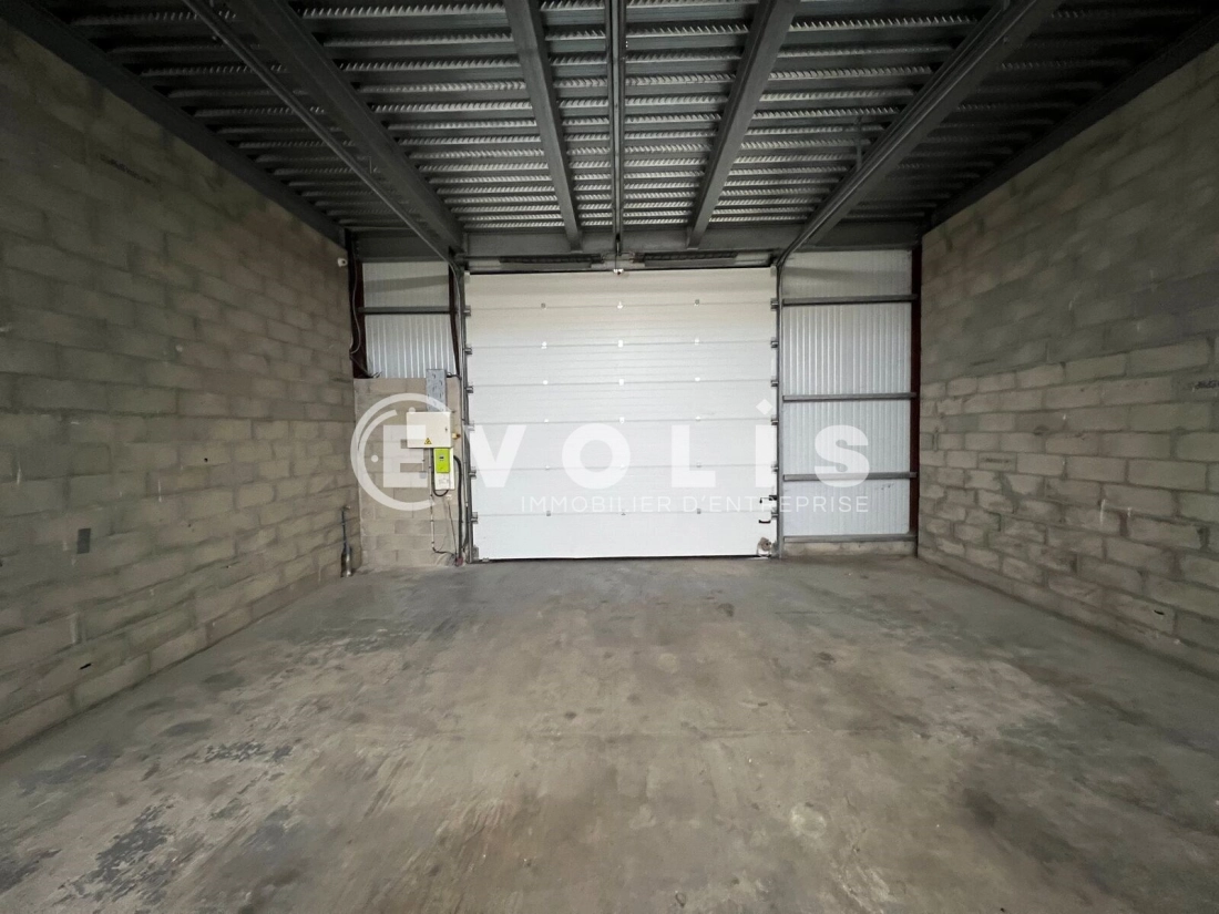 Photo 3 – location Entrepôts / activités	BRIE COMTE ROBERT (77170)