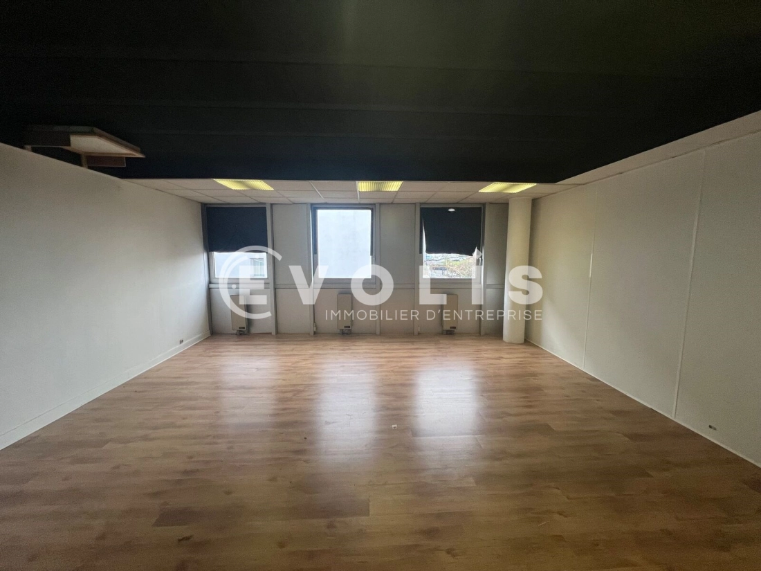 Photo 4 – location Entrepôts / activités	AUBERVILLIERS (93300)