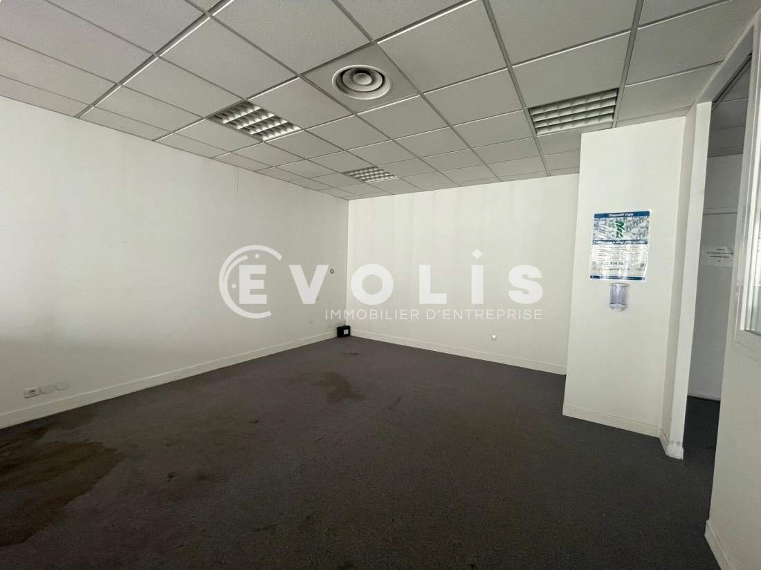 Photo 6 – location Entrepôts / activités	BORDEAUX (33300)