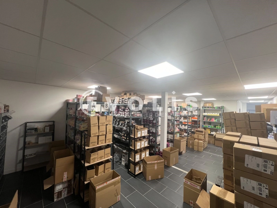 Photo 3 – vente Entrepôts / activités	CHENNEVIERES SUR MARNE (94430)