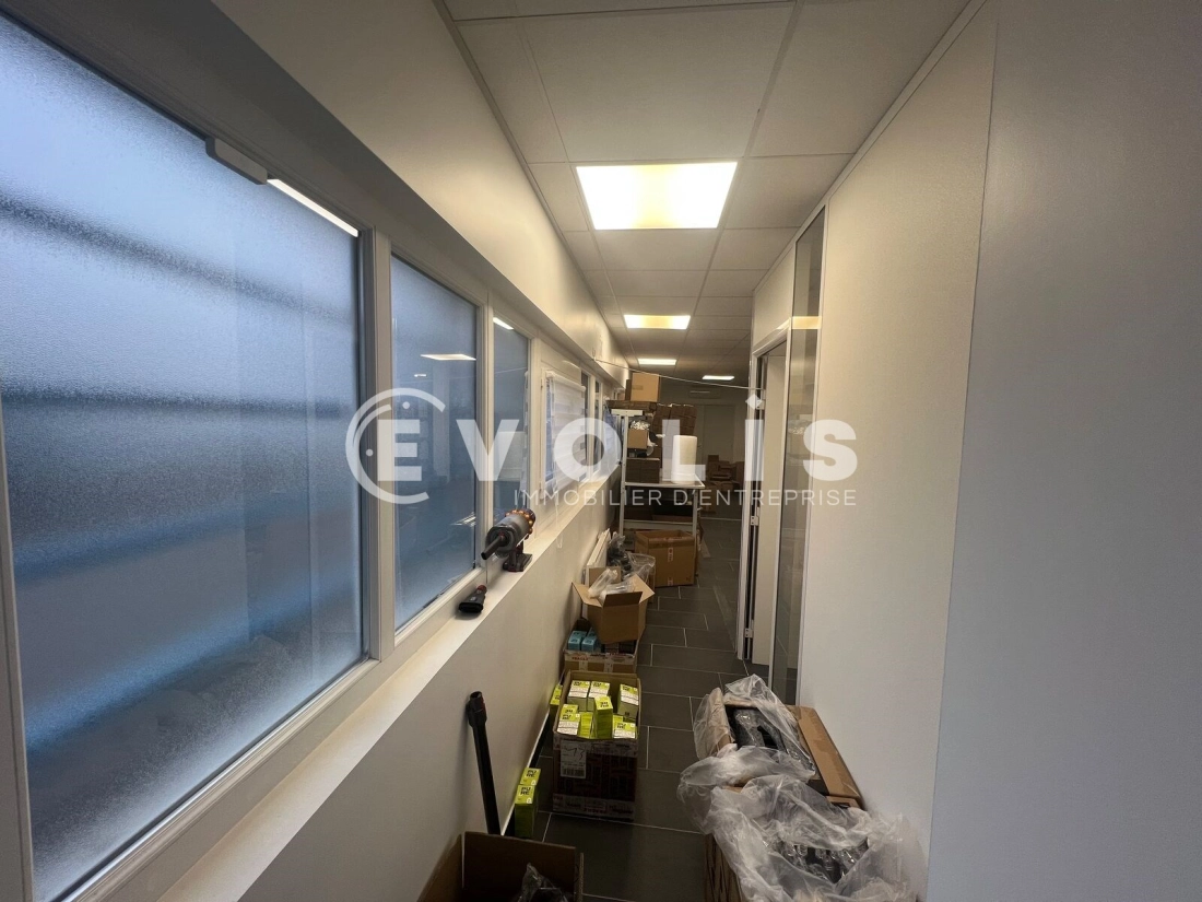 Photo 7 – vente Entrepôts / activités	CHENNEVIERES SUR MARNE (94430)