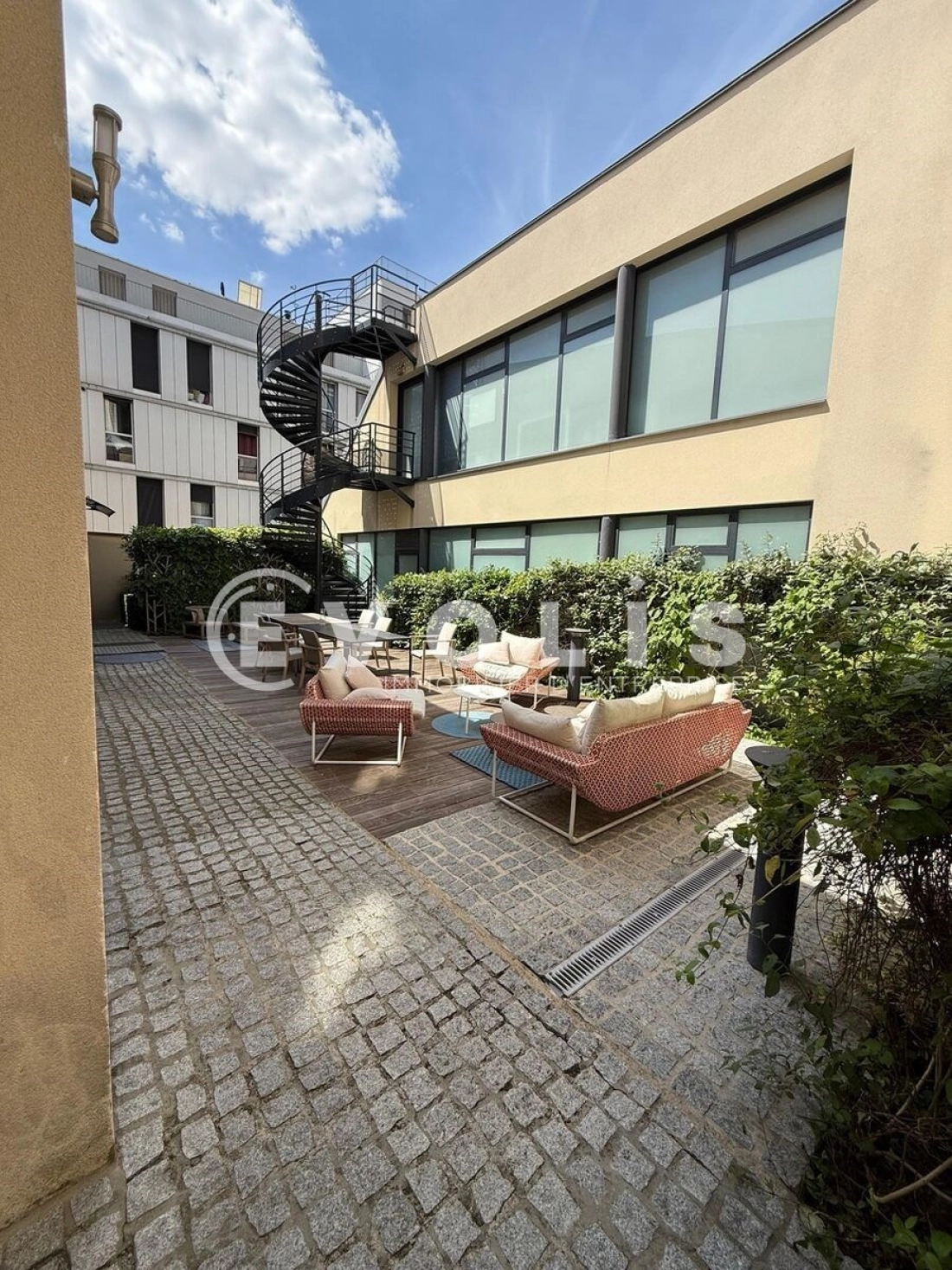 Photo 13 – location bureaux	PARIS (75011)