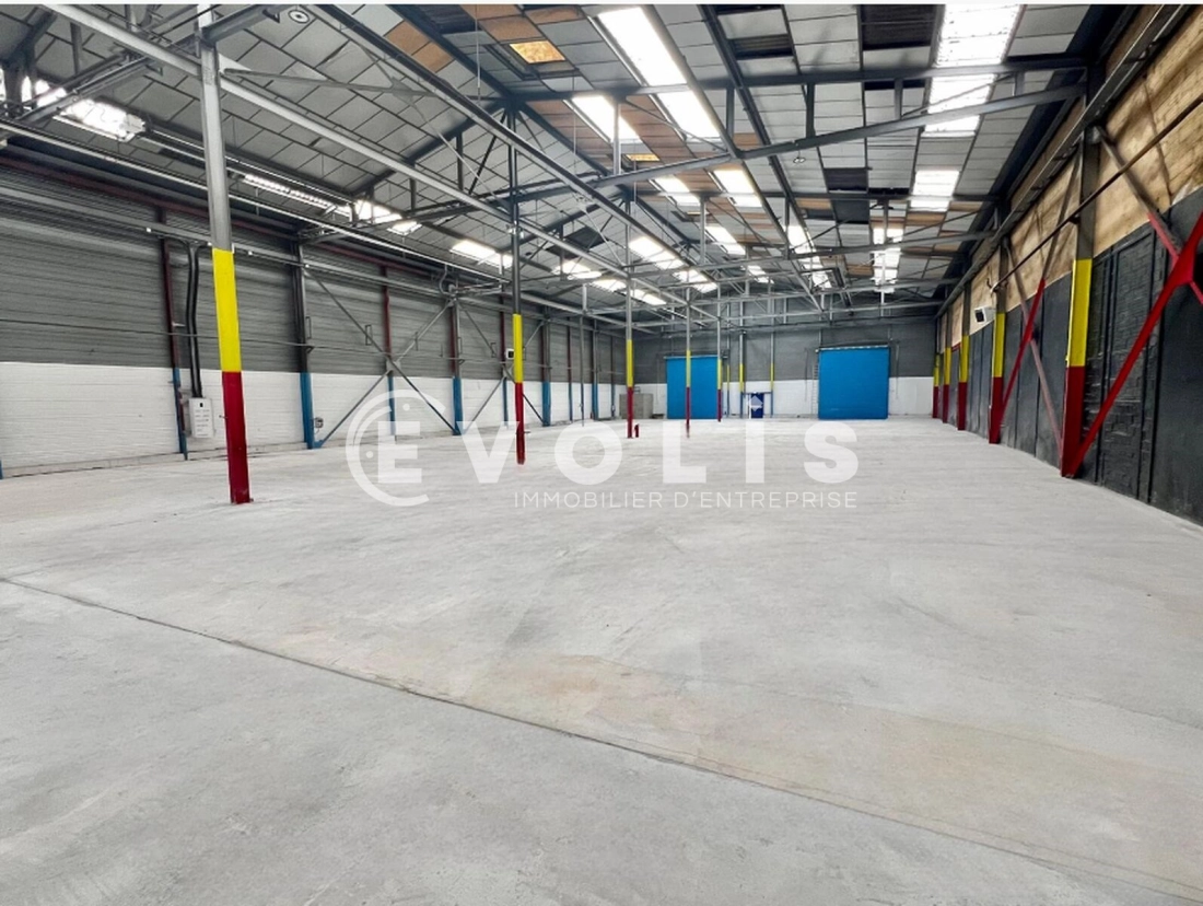 Photo 1 – location Entrepôts / activités	CORBEIL ESSONNES (91100)