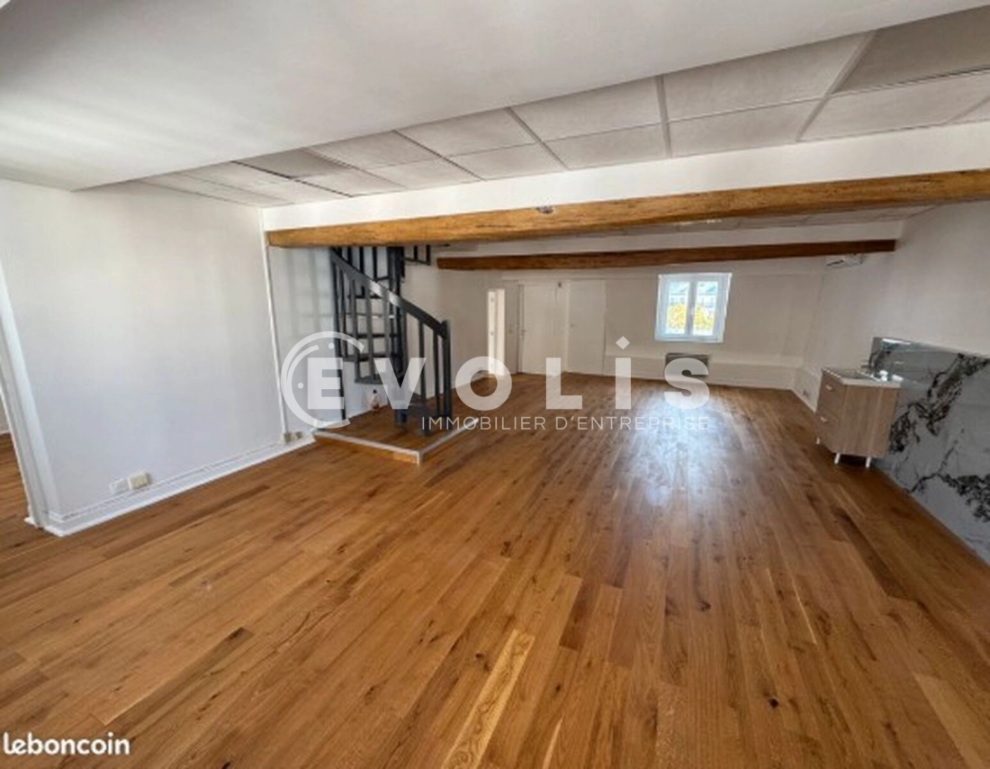 Photo 2 – location bureaux	PARIS (75012)