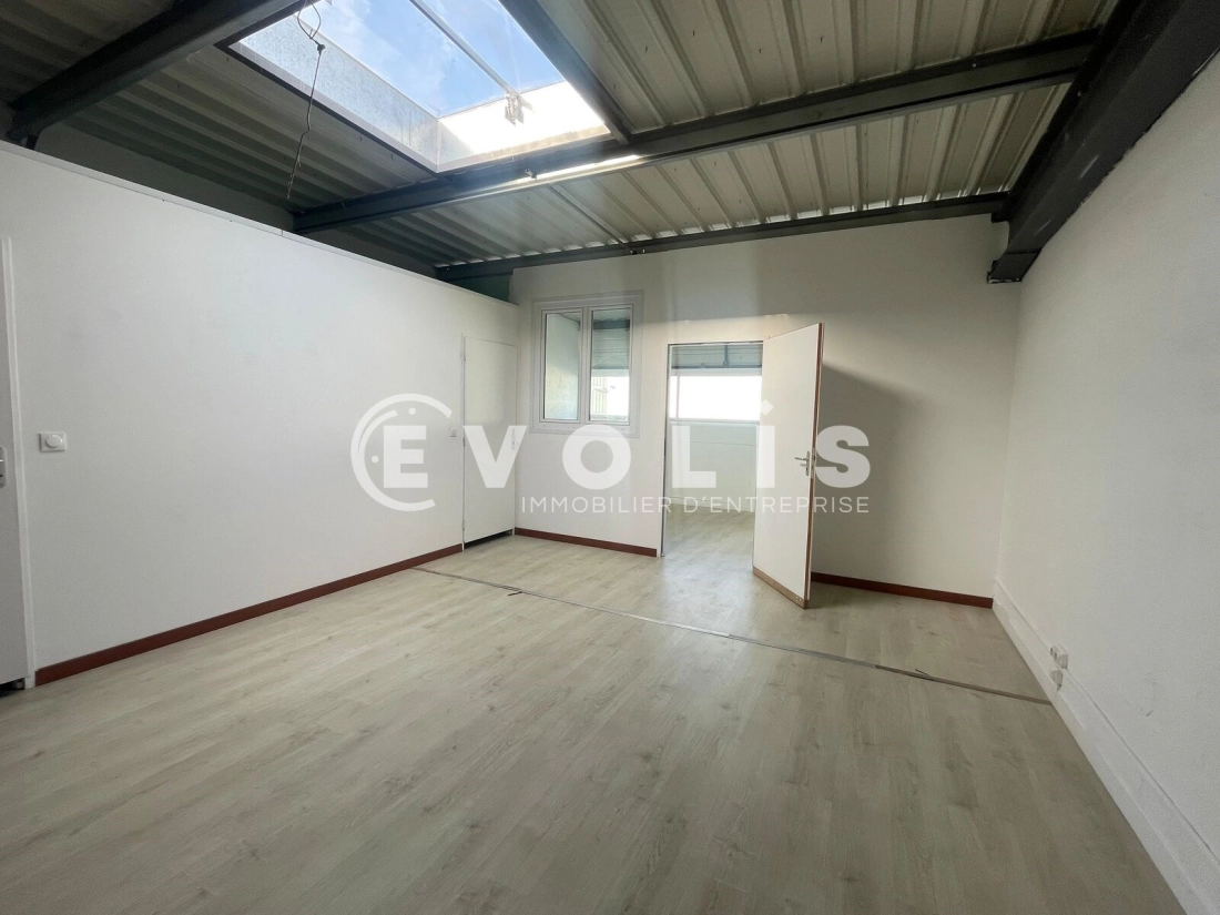 Photo 6 – location Entrepôts / activités	BORDEAUX (33300)