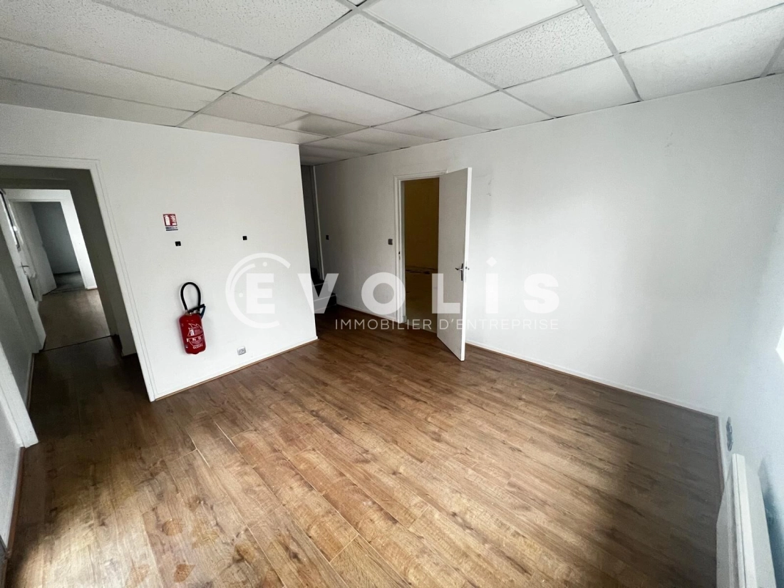 Photo 6 – location Entrepôts / activités	LISSES (91090)