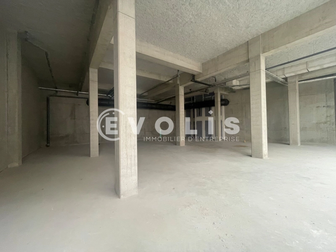 Photo 2 – vente Entrepôts / activités	BORDEAUX (33300)