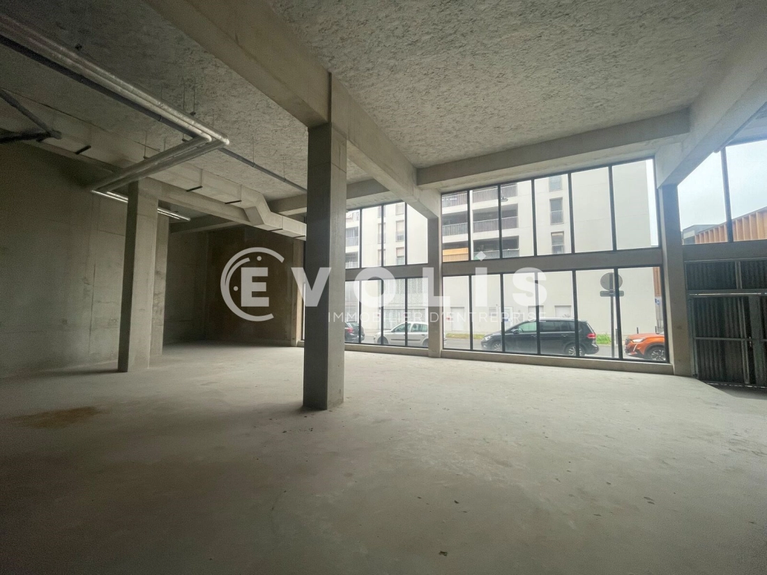 Photo 3 – vente Entrepôts / activités	BORDEAUX (33300)