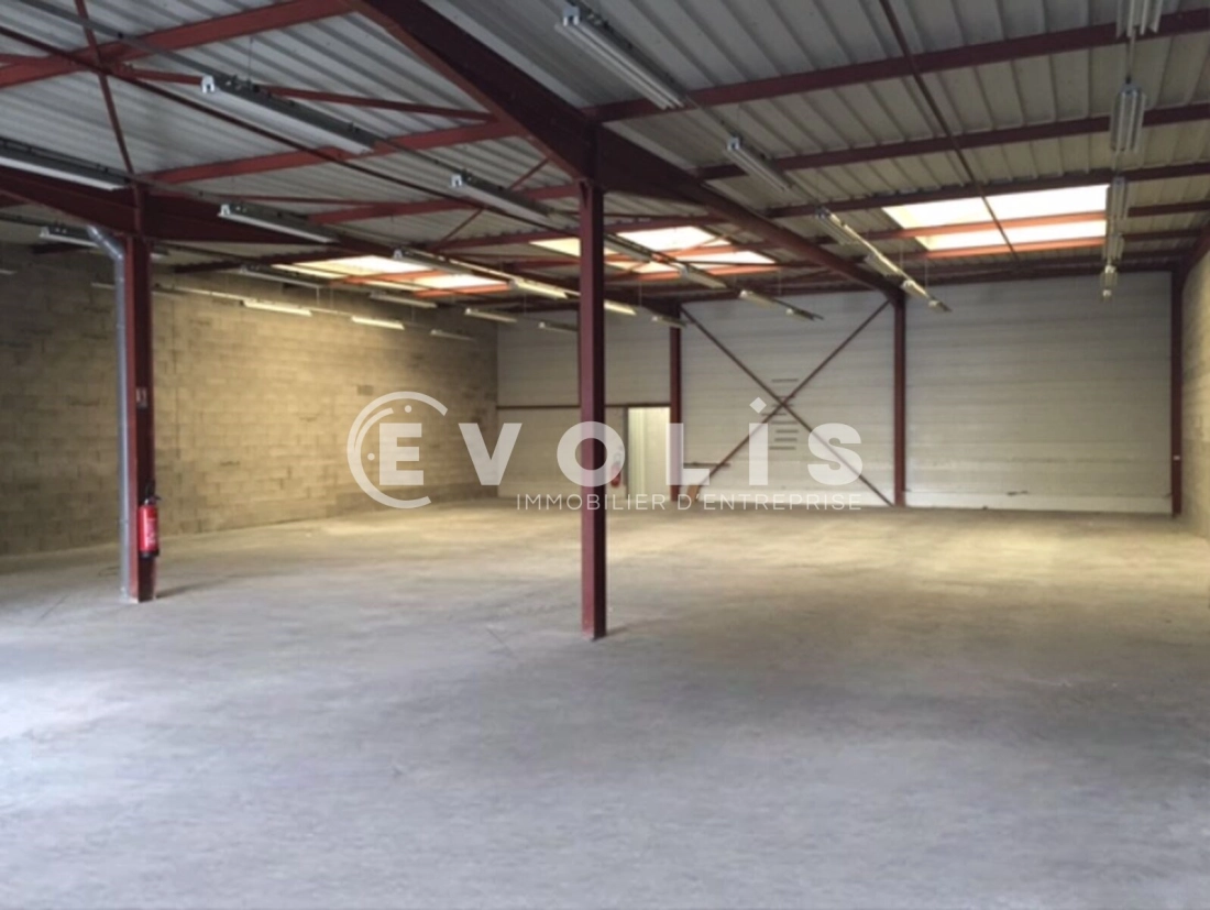 Photo 4 – location Entrepôts / activités	BONDOUFLE (91070)