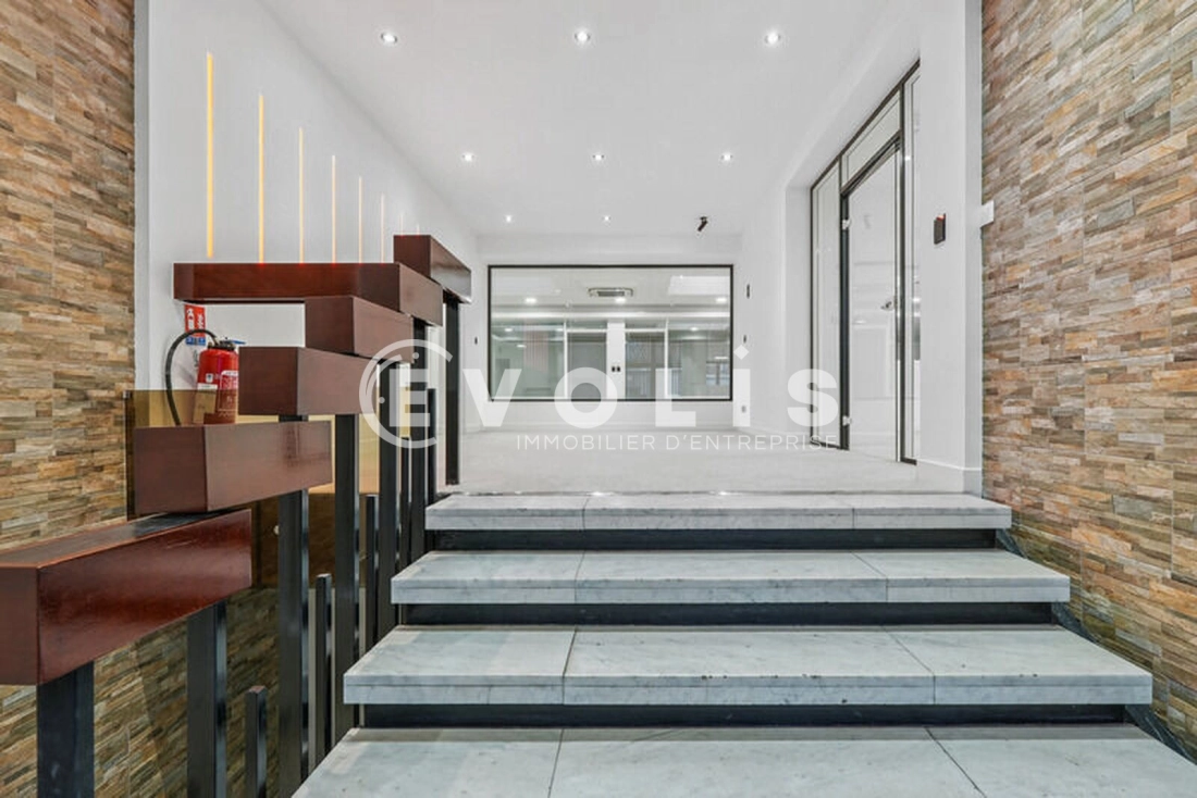 Photo 1 – vente bureaux	PARIS (75011)