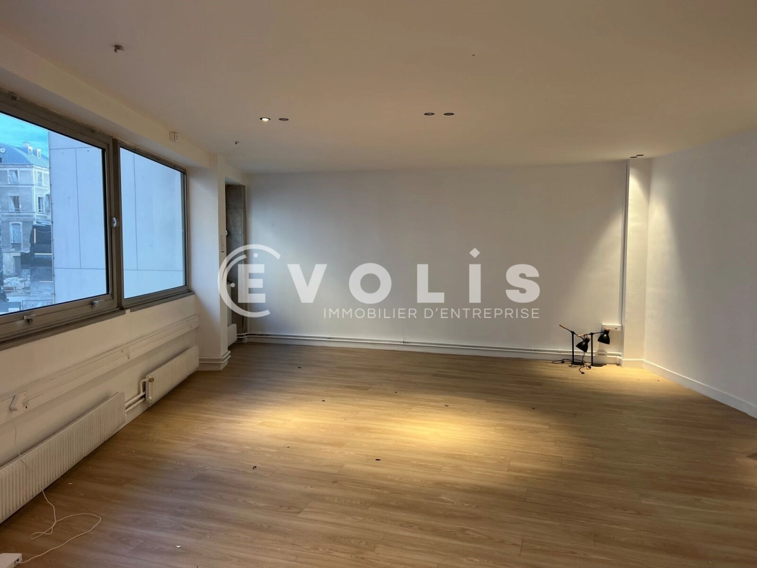 Photo 2 – location bureaux	PARIS (75006)