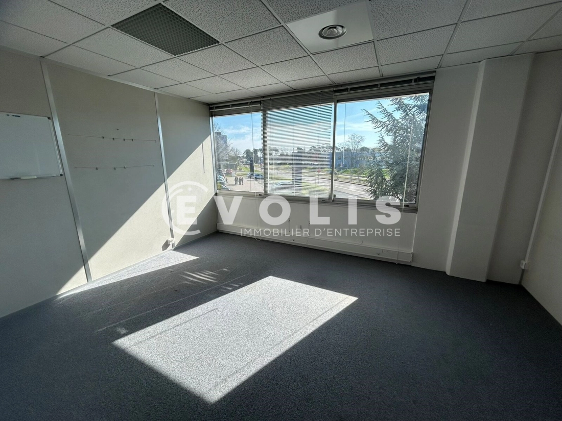 Photo 10 – location bureaux	MERIGNAC (33700)