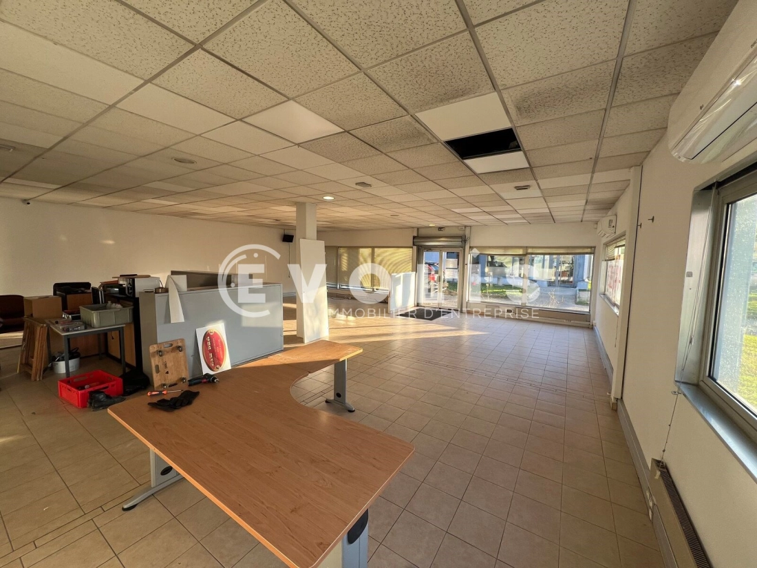 Photo 4 – location Entrepôts / activités	CORBAS (69960)