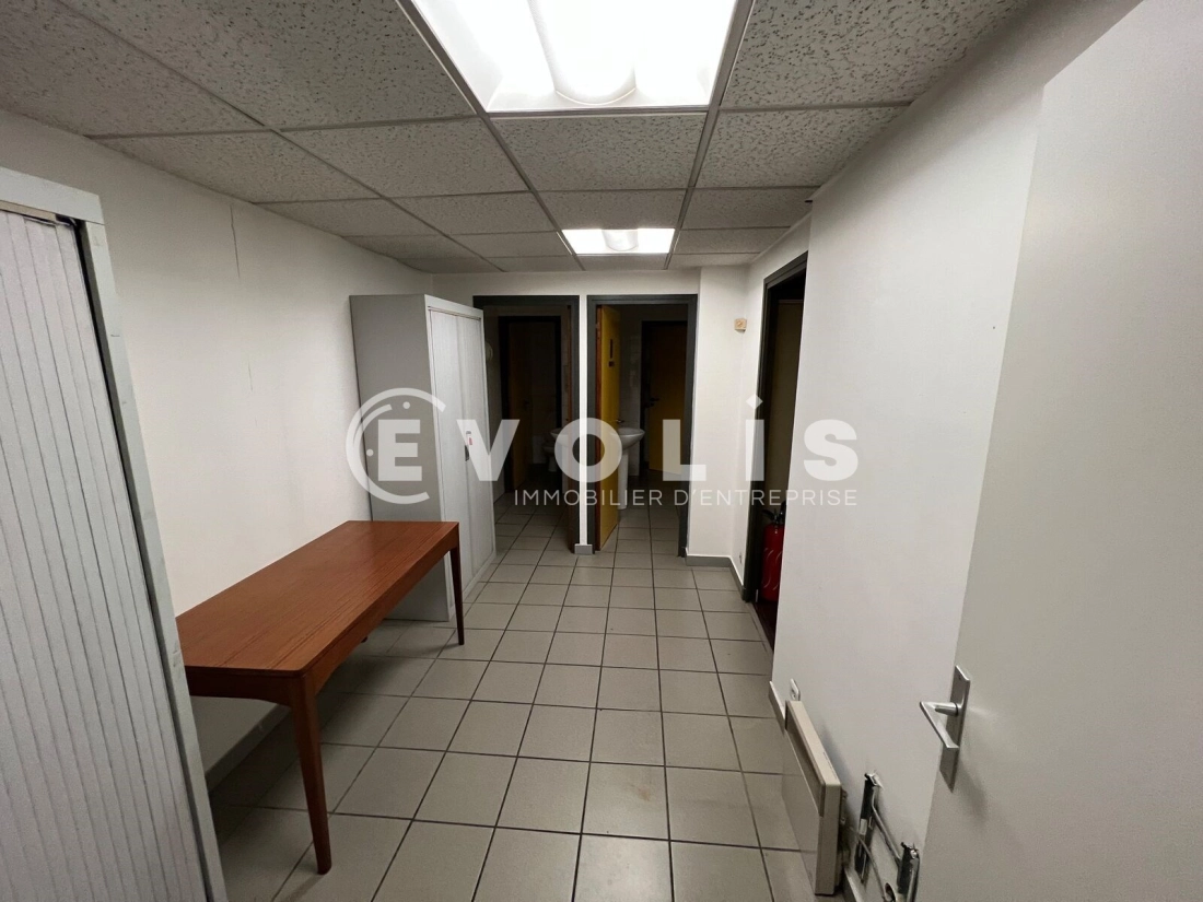 Photo 6 – location Entrepôts / activités	CORBAS (69960)