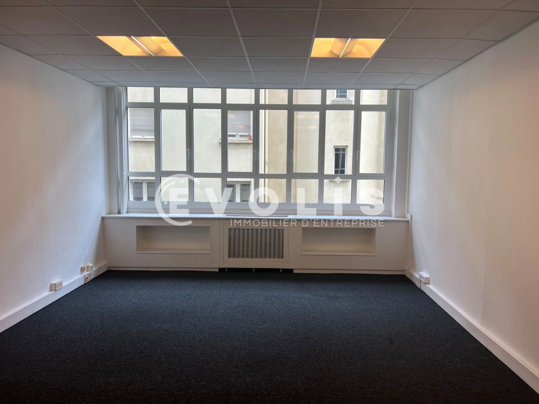 Photo 1 – location bureaux	PARIS (75011)